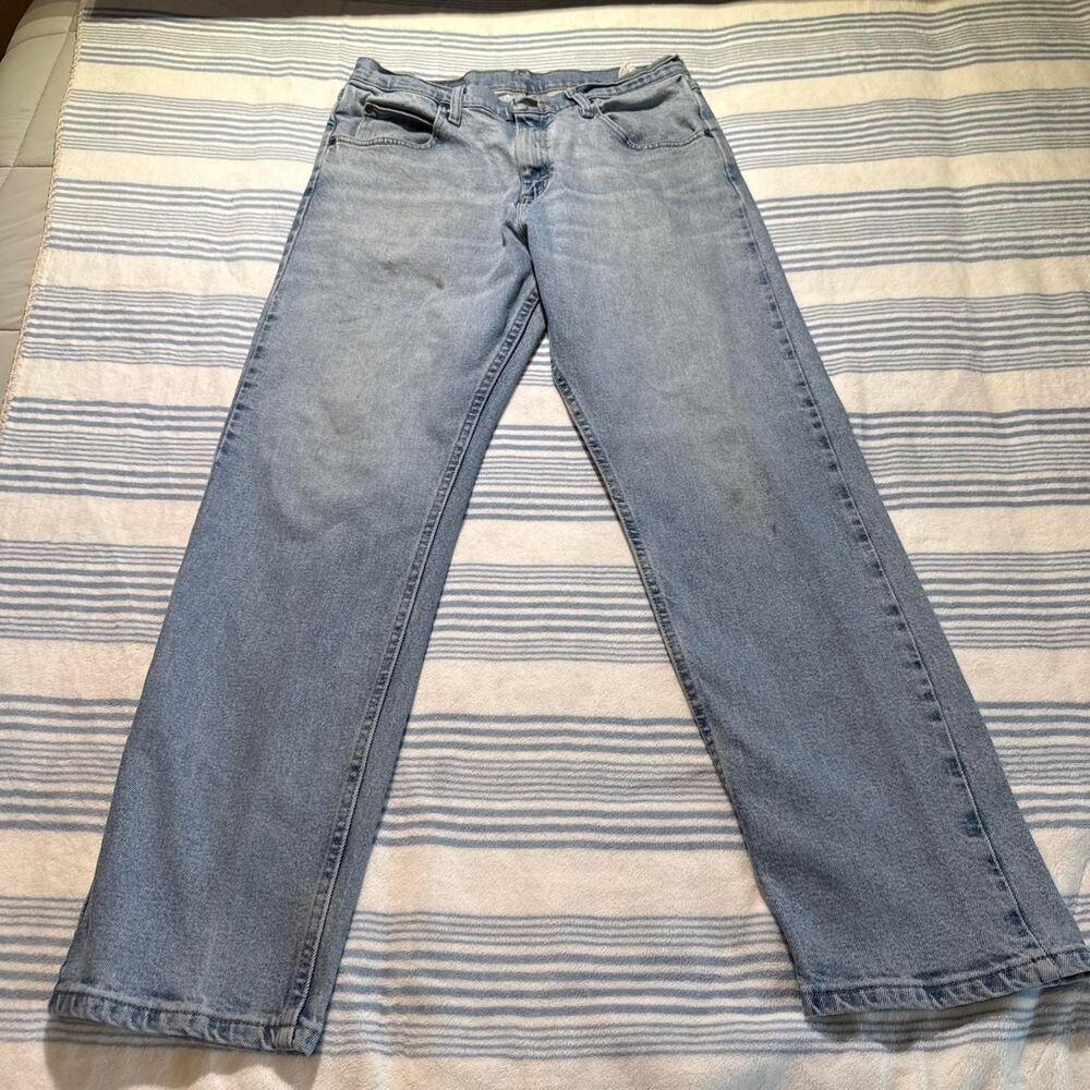 Wrangler Men's Blue and Navy Jeans